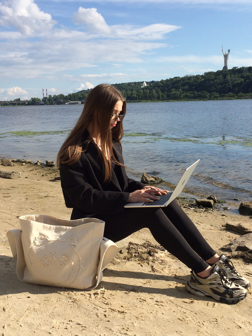 RAW CANVAS BAG